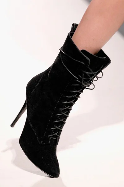 Look 17